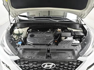Hyundai Tucson 2019, 135603 км, за 8130.62 USD - фото 19