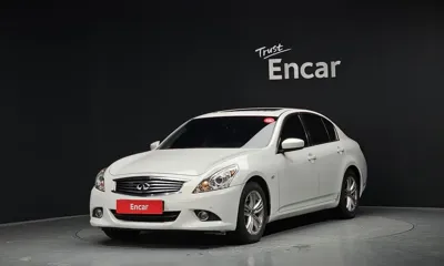 Infiniti G · 2013 год