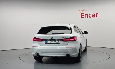 BMW 1-Series 2022, 21171 км, за 15294.74 USD