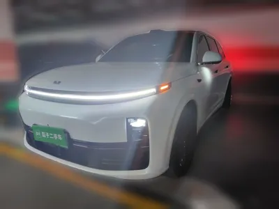 Li Auto L7 · 2024 год