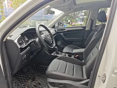 Volkswagen Tayron 2022, 47000 км, за 19687.67 USD - фото 8