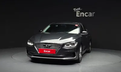 Hyundai Grandeur 2018, 114118 км, за 8923.86 USD