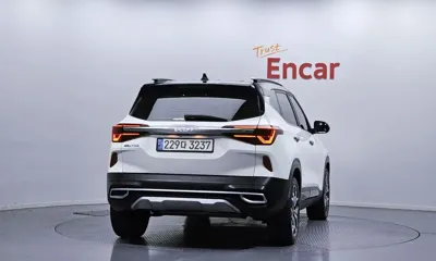 Kia Seltos 2023, 55494 км, за 15137.5 USD