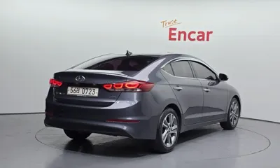 Hyundai Avante 2016, 184121 км, за 5135.54 USD