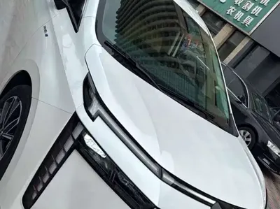 GAC Motor 传祺E8 PHEV 2024, 42000 км, за 19829.19 USD