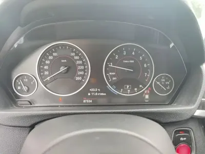 BMW 3 Series 2017, 87500 км, за 13068.58 USD