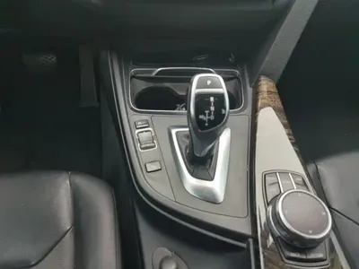 BMW 3 Series 2017, 87500 км, за 13068.58 USD - фото 7