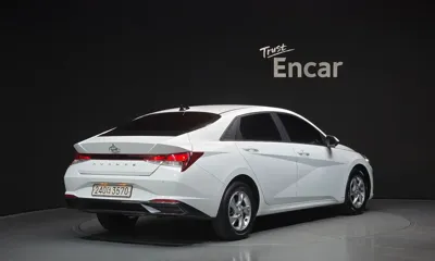 Hyundai Avante 2021, 123013 км, за 9458.75 USD