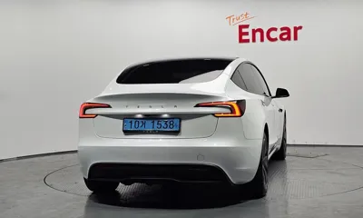 Tesla Model 3 2024, 73267 км, за 25677.69 USD