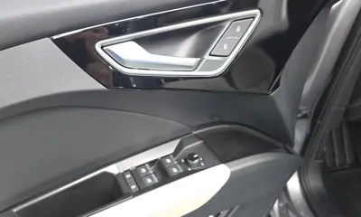 Audi Q4 e-tron 2025, 9936 км, за 32721.86 USD - фото 27
