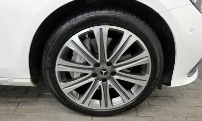 Mercedes-Benz E-Class 2021, 32915 км, за 31442.83 USD