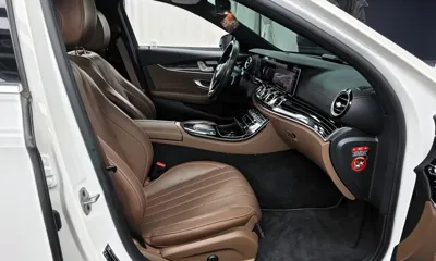 Mercedes-Benz E-Class 2021, 32915 км, за 31442.83 USD - фото 11