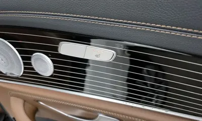 Mercedes-Benz E-Class 2021, 32915 км, за 31442.83 USD - фото 18