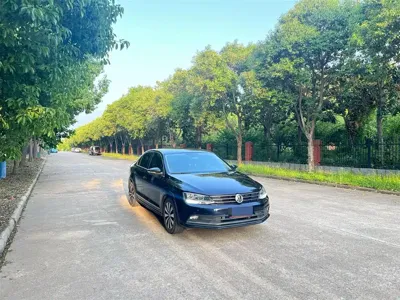 Volkswagen Sagitar 2015, 100000 км, за 5149.99 USD