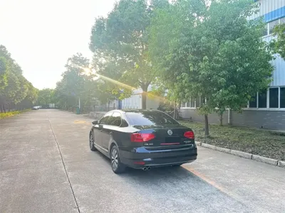 Volkswagen Sagitar 2015, 100000 км, за 5149.99 USD