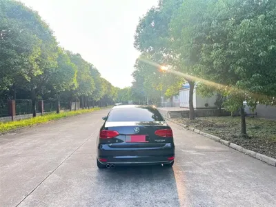 Volkswagen Sagitar 2015, 100000 км, за 5149.99 USD