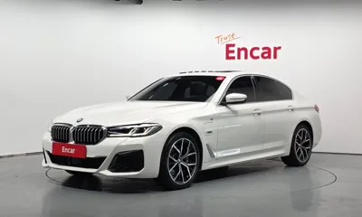 BMW 5-Series · 2023 год