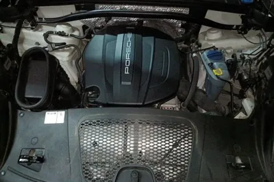 Porsche Macan 2017, 78100 км, за 23128 USD