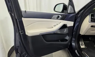 BMW X7 2021, 43557 км, за 51493.95 USD - фото 24