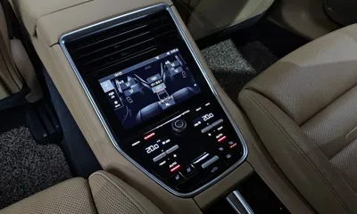 Porsche Panamera 2018, 37710 км, за 48166.5 USD - фото 19