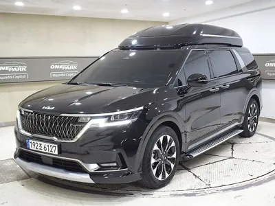 Kia Canival · 2023 год