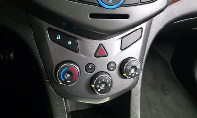 ChevroletGMDaewoo Aveo 2015, 85745 км, за 3255.84 USD - фото 16