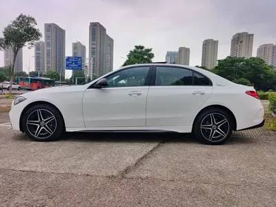 Mercedes-Benz C-Class 2024, 10000 км, за 31218.57 USD