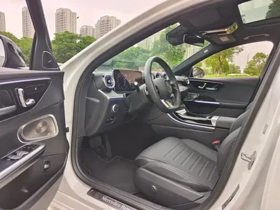 Mercedes-Benz C-Class 2024, 10000 км, за 31218.57 USD - фото 6