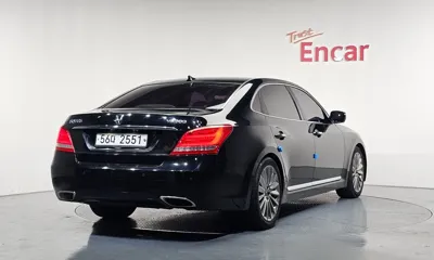 Hyundai Equus 2014, 403664 км, за 3304.63 USD
