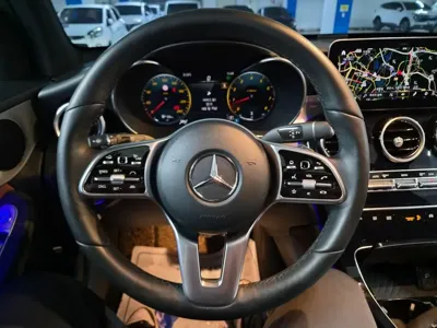 Mercedes-Benz GLC-Class 2020, 72885 км, за 21162.98 USD