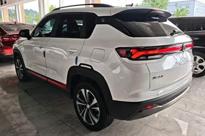 Changan CS35PLUS 2023, 27799 км, за 11346 USD