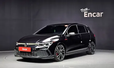 Volkswagen Golf · 2022 год