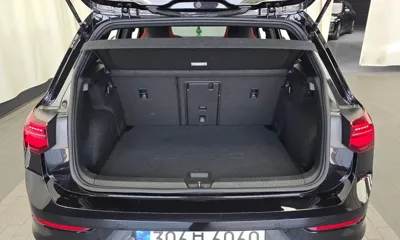 Volkswagen Golf 2022, 51677 км, за 21368.09 USD - фото 20