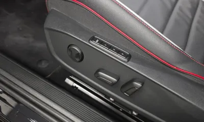 Volkswagen Golf 2022, 51677 км, за 21368.09 USD - фото 26