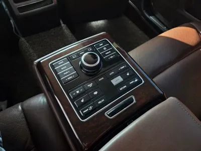 Hyundai Equus 2015, 175641 км, за 6081.44 USD - фото 17