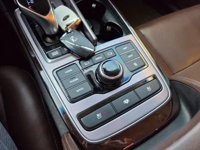 Hyundai Equus 2015, 175641 км, за 6081.44 USD - фото 19
