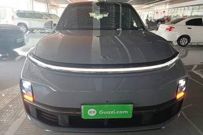 Li Auto L8 2025, 14400 км, за 45448 USD