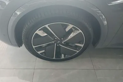 Li Auto L8 2025, 14400 км, за 45448 USD - фото 15