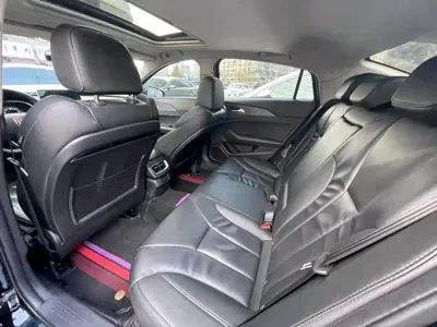 Hongqi Hongqi H5 2020, 65000 км, за 5784.32 USD