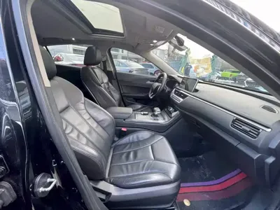 Hongqi Hongqi H5 2020, 65000 км, за 5784.32 USD