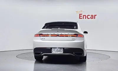 Lincoln MKZ 2017, 54386 км, за 9481.33 USD