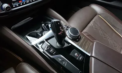 BMW 5-Series 2020, 99251 км, за 18051.73 USD - фото 9