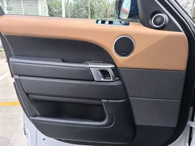Land Rover Sport 2021, 86900 км, за 63302.87 USD - фото 21