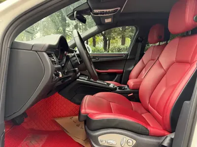Porsche Macan 2024, 27000 км, за 45440.69 USD