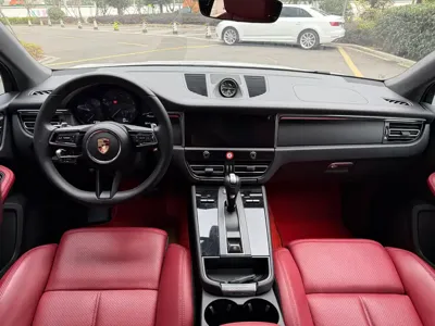 Porsche Macan 2024, 27000 км, за 45440.69 USD - фото 6