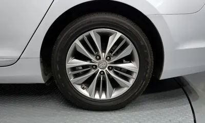 Hyundai Grandeur 2016, 146696 км, за 4488.37 USD