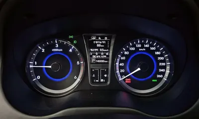 Hyundai Grandeur 2016, 146696 км, за 4488.37 USD - фото 8