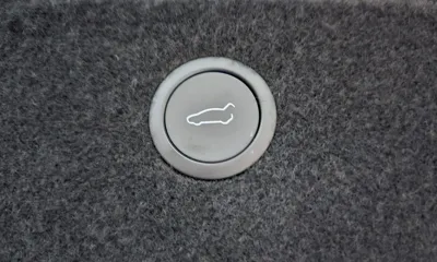 Tesla Model X 2023, 54094 км, за 90228.06 USD - фото 29