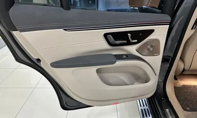 Mercedes-Benz EQS 2023, 23425 км, за 61047.66 USD - фото 11