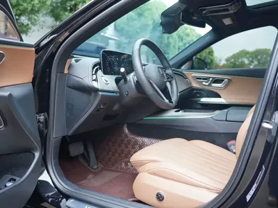 Mercedes-Benz E-Class 2024, 15000 км, за 48527.46 USD - фото 7